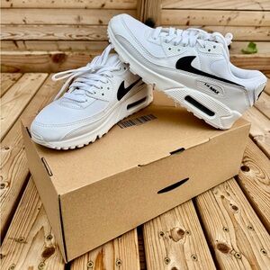 Nike Air Max 90 White NEW WITH BOX